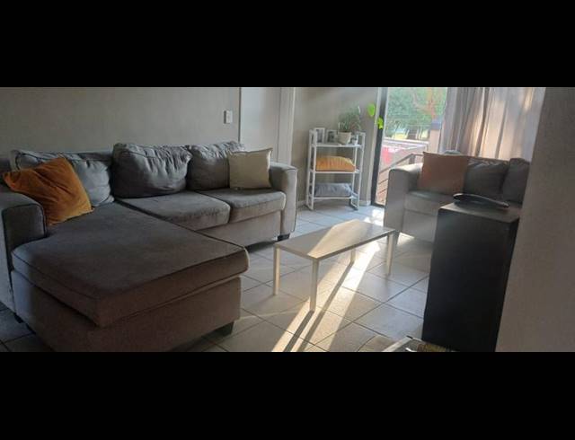2 BEDROOM PROPERTY TO RENT IN PROTEA HEIGHTS